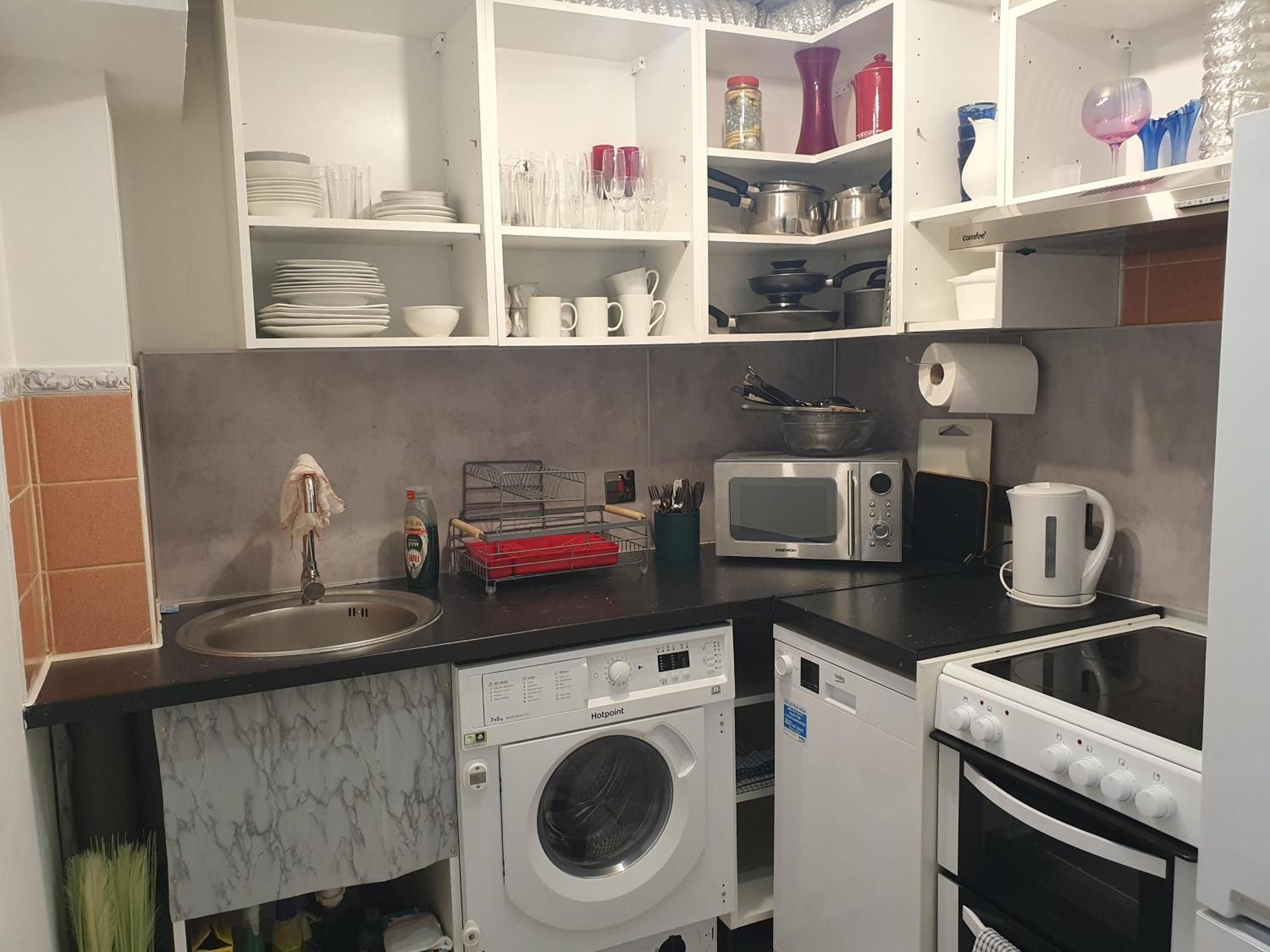 Lovely 1Bedrood Apartment Гілфорд Екстер'єр фото