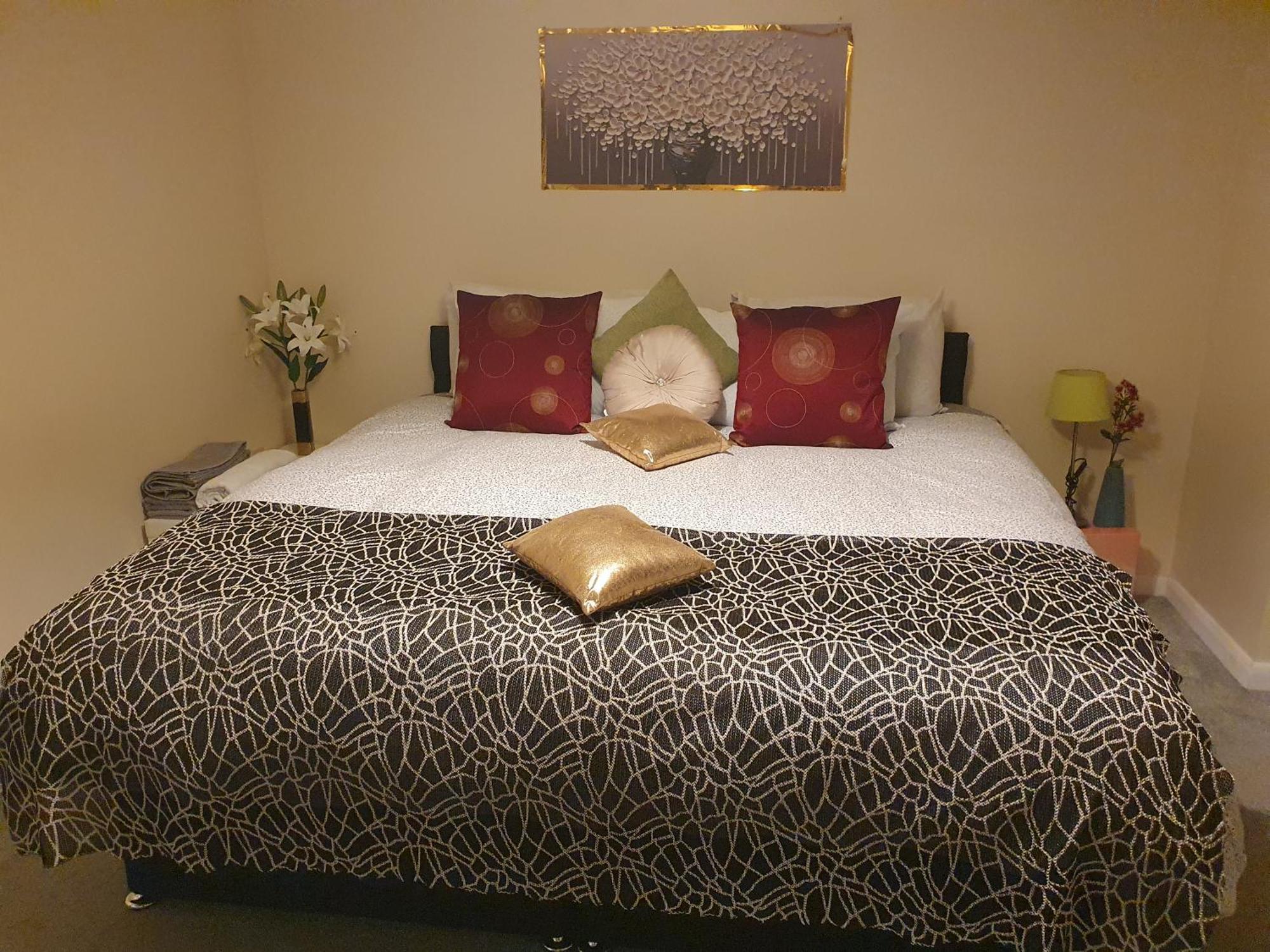 Lovely 1Bedrood Apartment Гілфорд Екстер'єр фото
