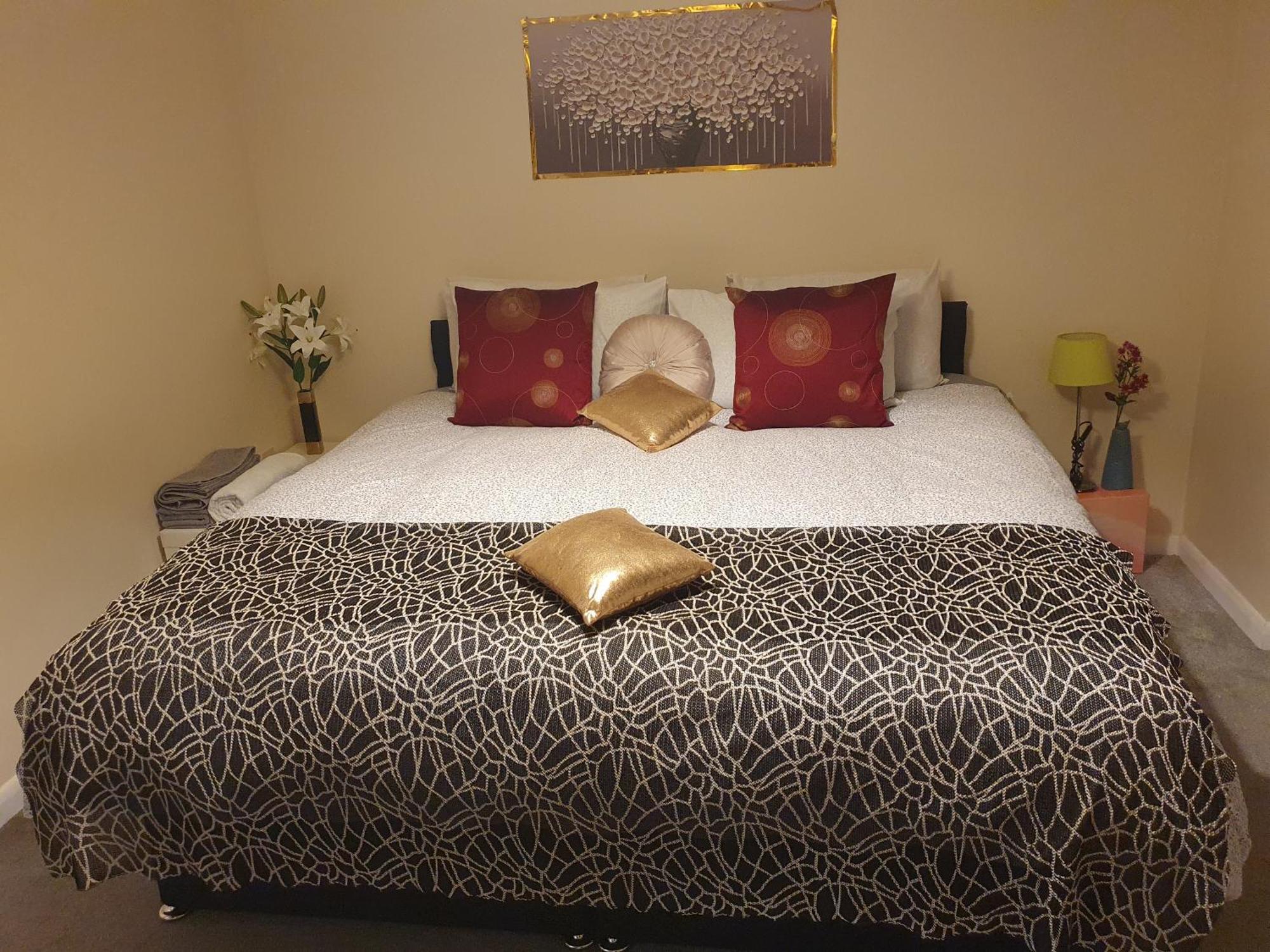 Lovely 1Bedrood Apartment Гілфорд Екстер'єр фото
